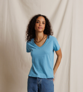 Hendrix Tee in Milky Blue