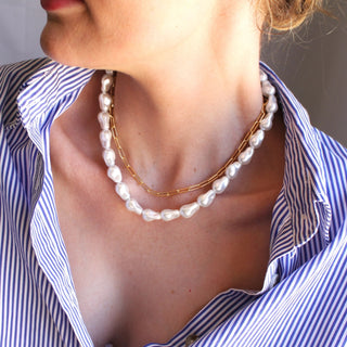 Whispering Dunes Pearl Necklace