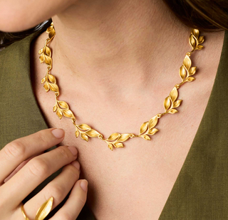 Willow Necklace in Gold