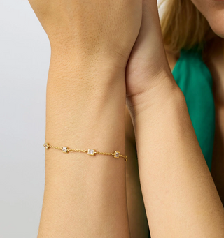 Jolie Delicate Bracelet in Cubic Zirconia