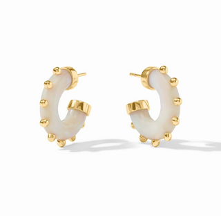 Colette Hoop in Alabaster