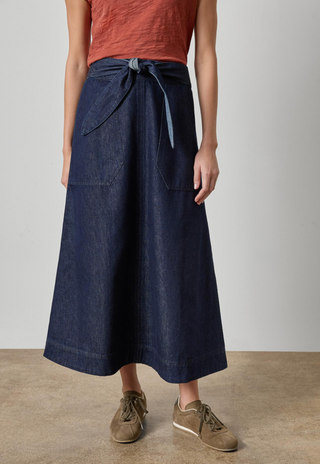 Belted Pocket Front Tie Skirt in Dark Wash Blue